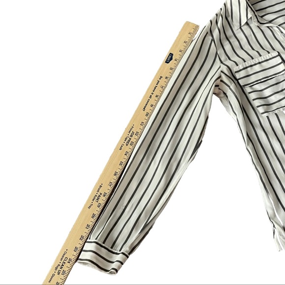 EUC Express Portofino Striped Button-Up Shirt | Black White | Women’s Size XS - Picture 10 of 14